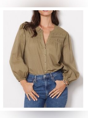 Cleobella River Button-Front Pintuck Blouse in Olive. Size Small